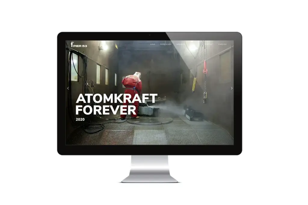 Desktopansicht der Webseite der Filmproduktionsfirma Pier53 mit dem Film Atomkraft forever von 2020